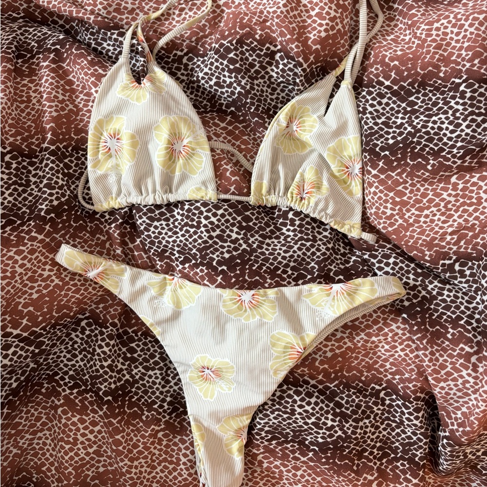 yellow hapa set